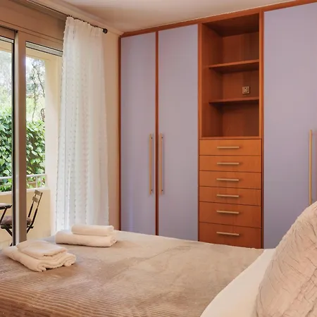 Апартаменты Bluenique Corfu *